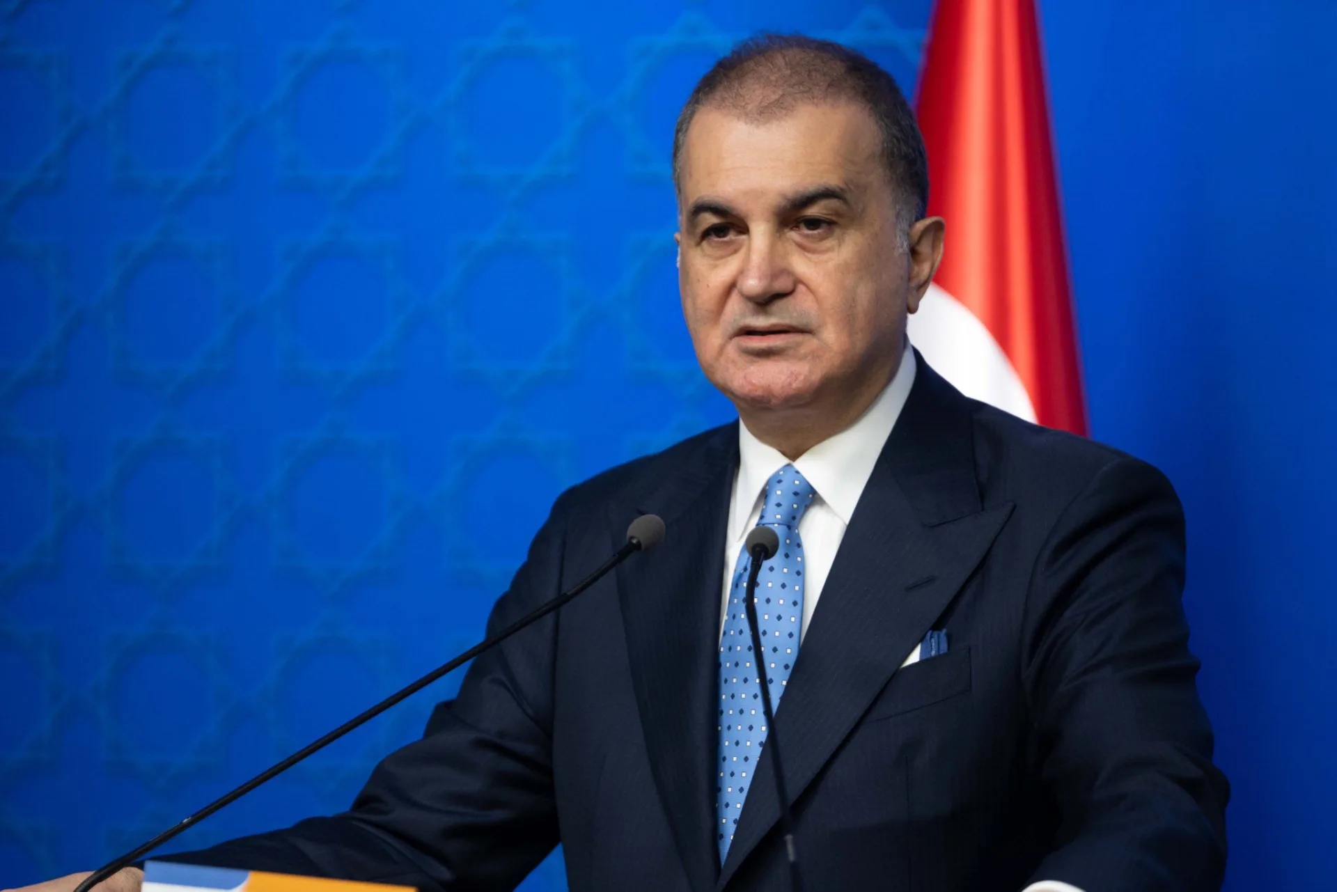 AK Parti Sözcüsü Ömer Çelik: Ak Parti'de yargı kolu yoktur
