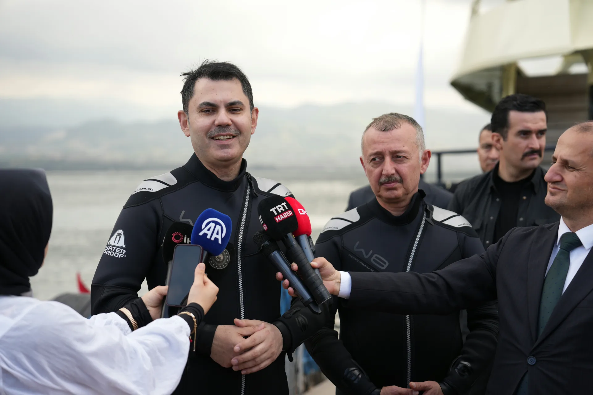 Bakan Kurum’dan İzmit Körfezi’ne Dalış: “Deniz Nefes Almaya Başladı”