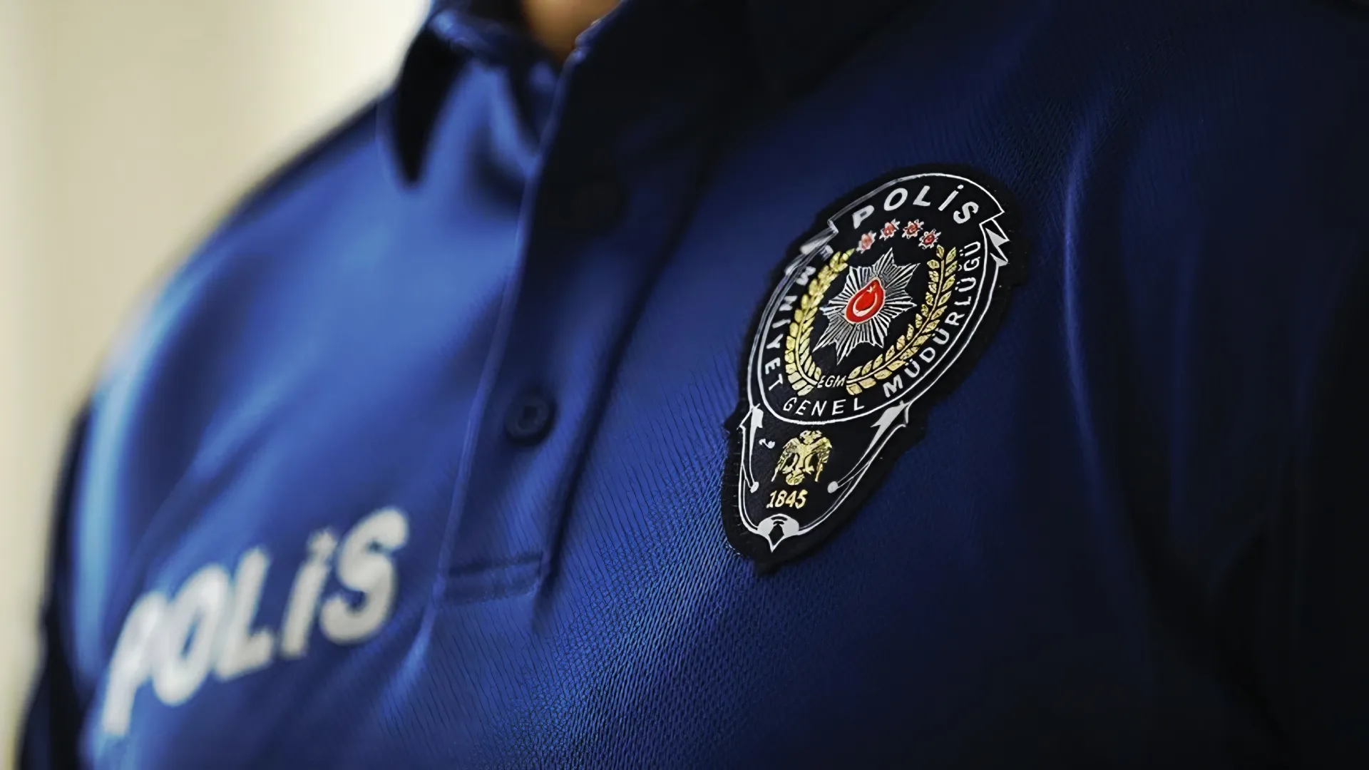 Polisin feryadı: “Vatandaşın güvenliği için nöbetteyiz, peki bizim sesimizi kim duyacak?”