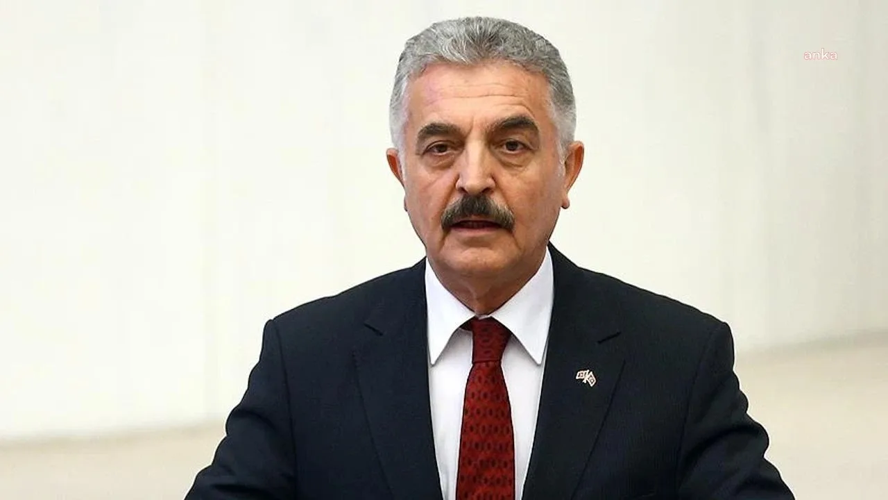MHP'den Ümit Özdağ'a Tepki: "İlkesiz Siyasetin Adresi"