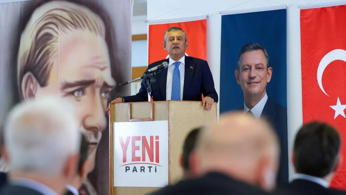 Özgür Özel'den YENİ Parti İçin "Millet Desteği" Çağrısı: Bağış Kampanyası Başlatıldı